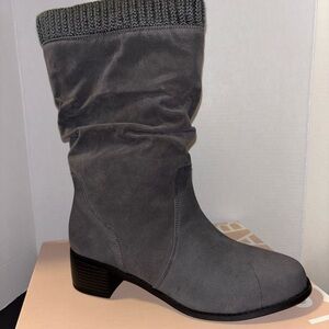 JustFab Shana Magnet Grey Booties Size 10